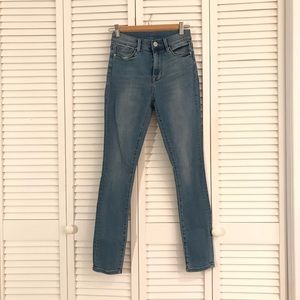 BDG high rise twigs.